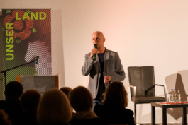  Nora Blum, Fotografin Berlin, Fotoshooting Berlin, Portraitshooting, Editorial-Fotografie Berlin, Musikerportraits Berlin, Fotografin Berlin, Fotoshooting Portrait